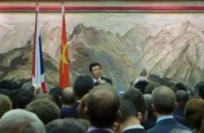 The Chinese Ambassador addresses the assembly